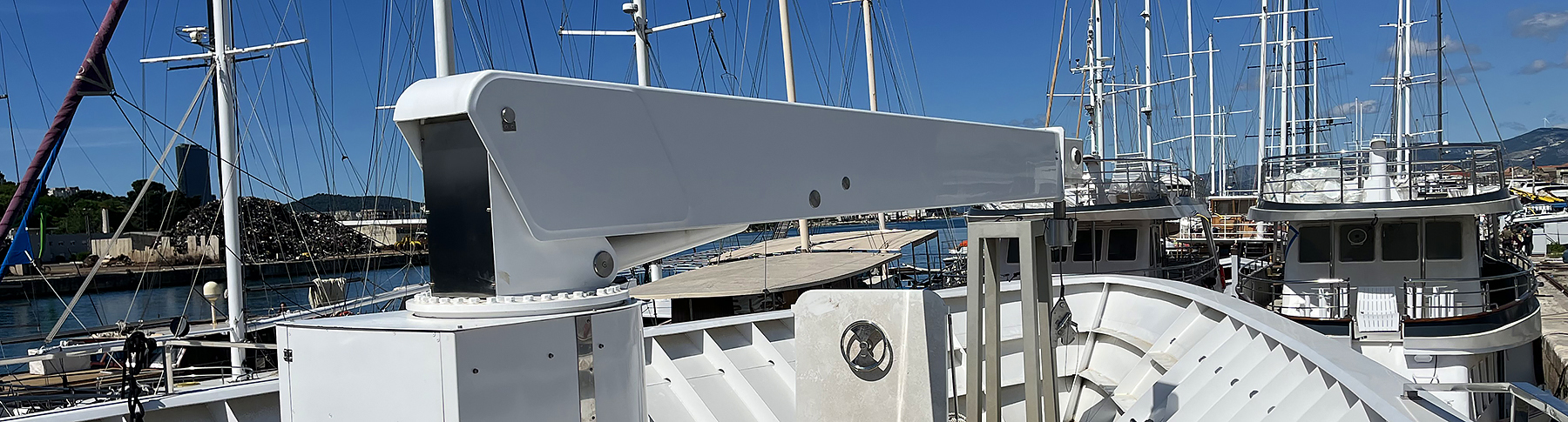 hydraulic yacht crane Rotban 600